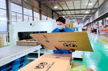 助力守“滬”，同心抗“疫”|  平湖景包高質(zhì)、保量趕制上海民生保障物資的配套紙箱