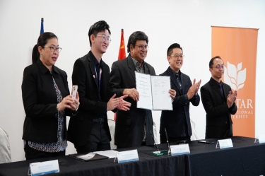 人才工作再添新舉 | 中馬“絲路學(xué)院”現(xiàn)代學(xué)徒制聯(lián)合培養(yǎng)班正式簽約！