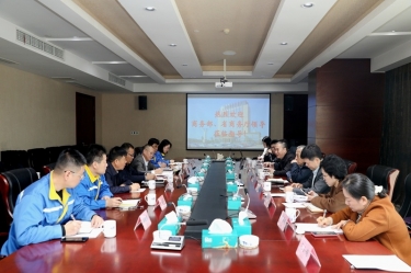 商務部駐杭特辦特派員劉福學攜浙江省商務廳黨組成員、總經(jīng)濟師朱軍一行蒞臨景興紙業(yè)考察調(diào)研