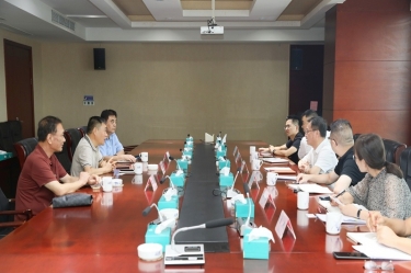 江山市委副書記、市長徐明峰率隊赴景興紙業(yè)調(diào)研